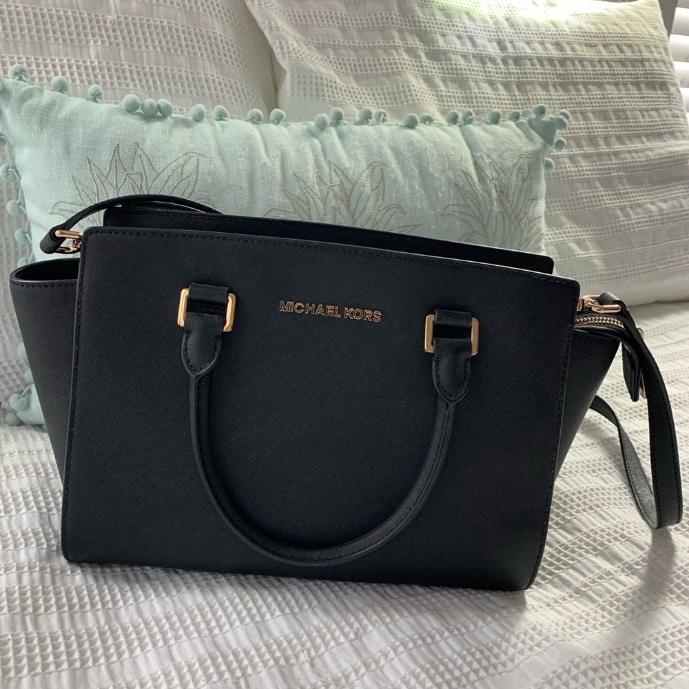 Michael Kors crossbody handbag